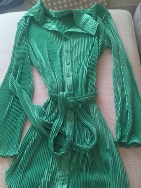 SHEIN Green Pleated Button-Front Belted Shirt Dress